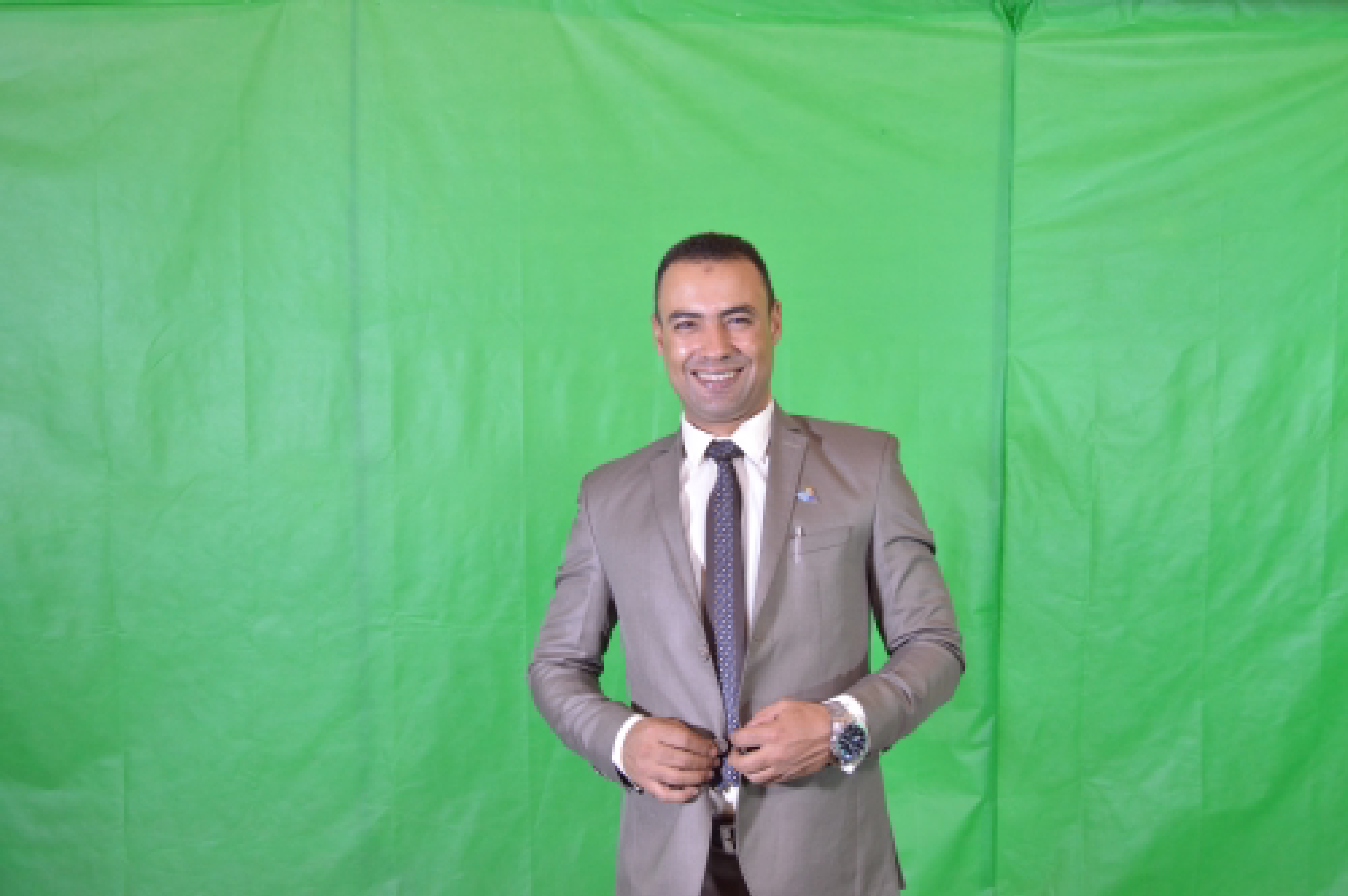 احمد عاشور عياد 